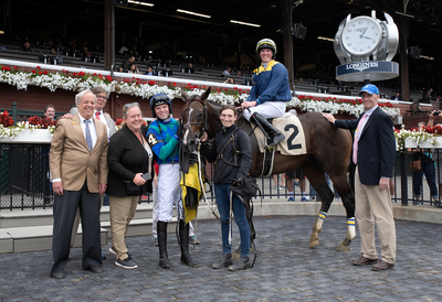 1st race winners circle Booby Trap with Gerard Galligan. Leslie Young Tom Rice Van Cushny