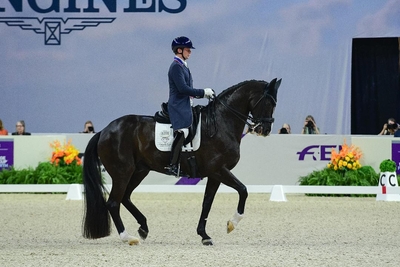 Kevin Kohmann on Duenensee Sara Miller for MacMillan Photography