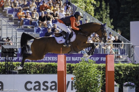 Laura Kraut on Dorado 212 
