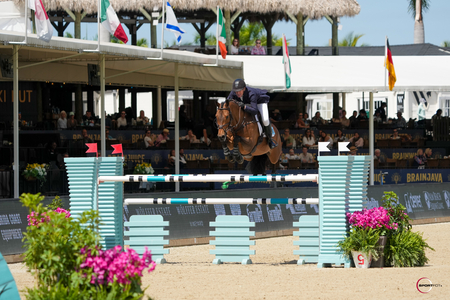 McLain Ward on First Lady Speed Sportfot