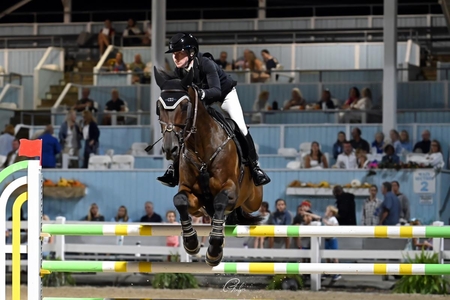Taylor Madden on Manhattann VDL Phelps Sport