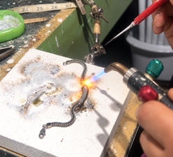 Trasre 2Soldering a Woven Silver Bracelet