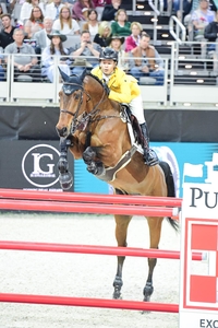  Elkenn Sato on Chadeliano JRA Sarah Miller for MacMillan Photography 