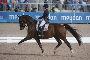 Laura Graves Verdadesphoto by Jen Emig MacMillan Photography DSC 9713